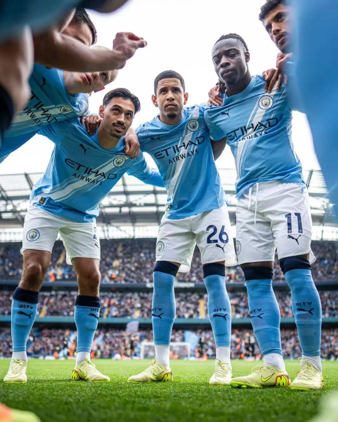 齐沃：在比赛的某个阶段全队都过度兴奋，缺乏清晰的思路（齐沃：比赛一度全队情绪过热，思路不够清晰）