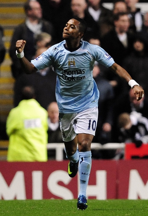 德甲战报：伯格1射1传，霍芬海姆3-0完胜奥格斯堡（德甲：伯格传射建功，霍芬海姆3-0零封奥格斯堡）