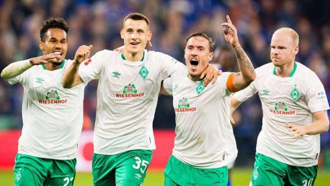 邮报：曼联询问多纳鲁马转会可能性，转会费与工资都超出预算（邮报：曼联探讨引进多纳鲁马，但转会费与薪资要求均超预算）