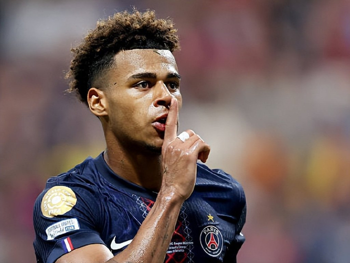 马钦：C罗是禁区杀手，但梅西比他更能凭一己之力赢得比赛（马钦：C罗擅长禁区终结，梅西单枪匹马赢球的能力更强）