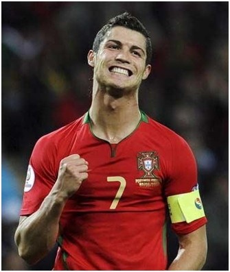 女足玛塔奖候选公布：玛塔千里走单骑领衔，米德马世界波在列（女足玛塔奖候选出炉：玛塔长途奔袭领衔，米德马世界波上榜）