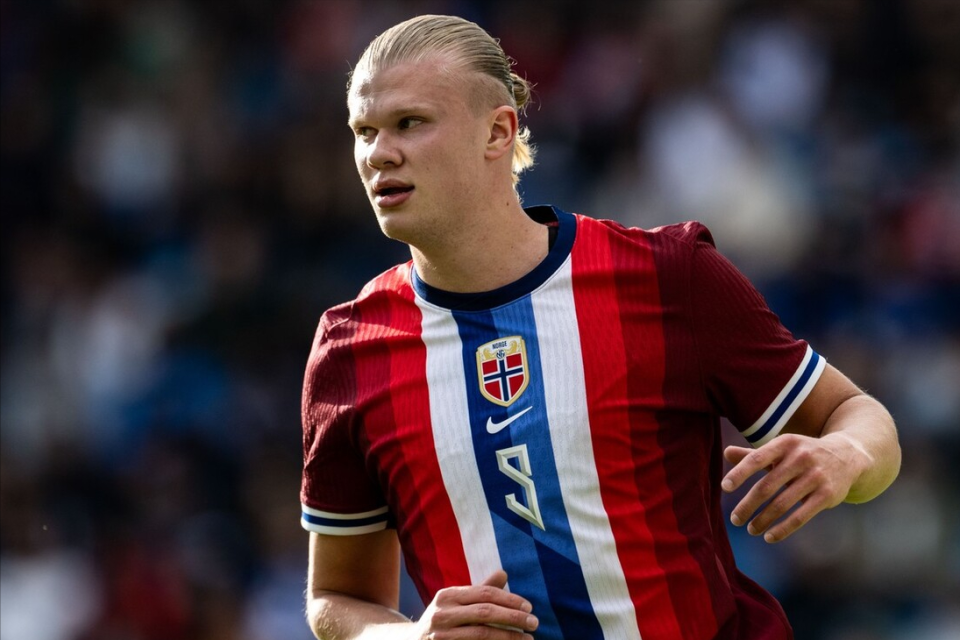 斯基拉：尤文正在研究冬窗签中卫，但补强中场依然是主要目标（斯基拉：尤文冬窗评估引进中卫，中场补强仍为首要任务）