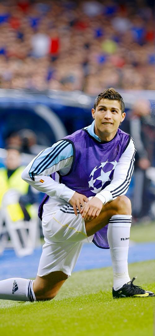 频繁使用挥舞魔杖的庆祝动作，土耳其前锋被华纳兄弟起诉（土耳其前锋因频繁挥魔杖式庆祝被华纳兄弟起诉）