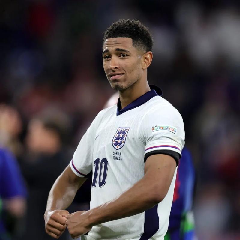 巴萨近16次对阵阿拉维斯保持不败，两队近26次交手巴萨仅1负（巴萨对阿拉维斯16战不败，近26次交锋仅输1场）