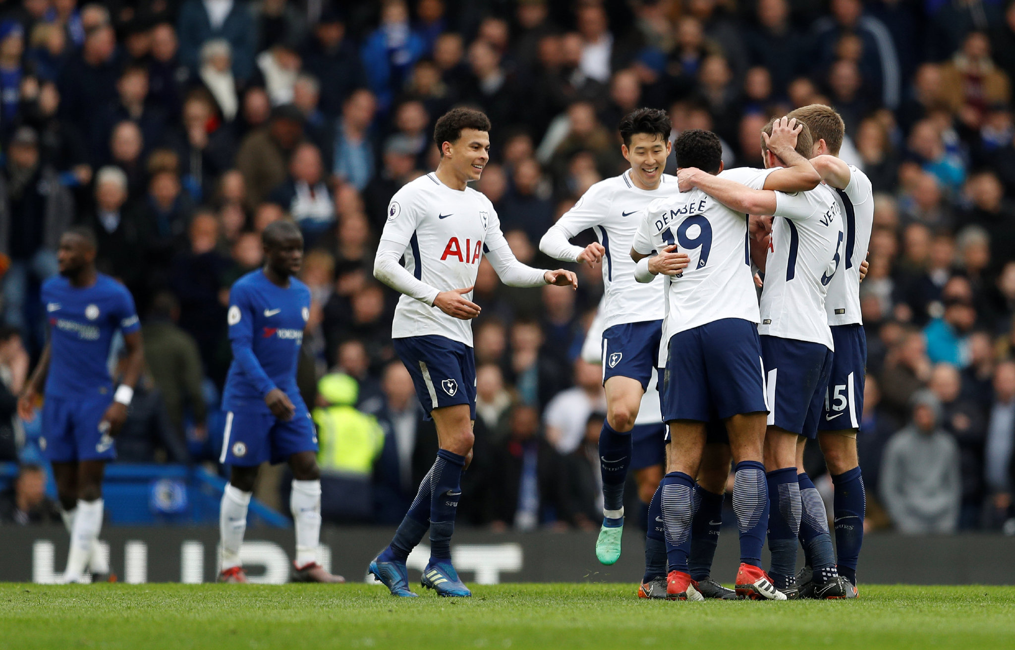 西甲第19轮：姆巴佩2射1传阿诺德助攻+伤退 皇马3-0毕巴距榜首1分（西甲第19轮：姆巴佩梅开二度外加助攻 阿诺德助攻后伤退 皇马3-0毕巴距榜首仅差1分）