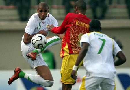 一日红魔终身红魔，曼联给德赫亚送上生日祝福，本人回复❤️（红魔情不改！曼联为德赫亚送上生日祝福，德赫亚以爱心回应）