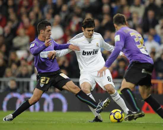 欧冠前瞻：摩纳哥面临攻击线残缺，加塔拉萨雷表现起伏大（欧冠前瞻：摩纳哥锋线伤缺，加塔拉萨雷状态不稳）