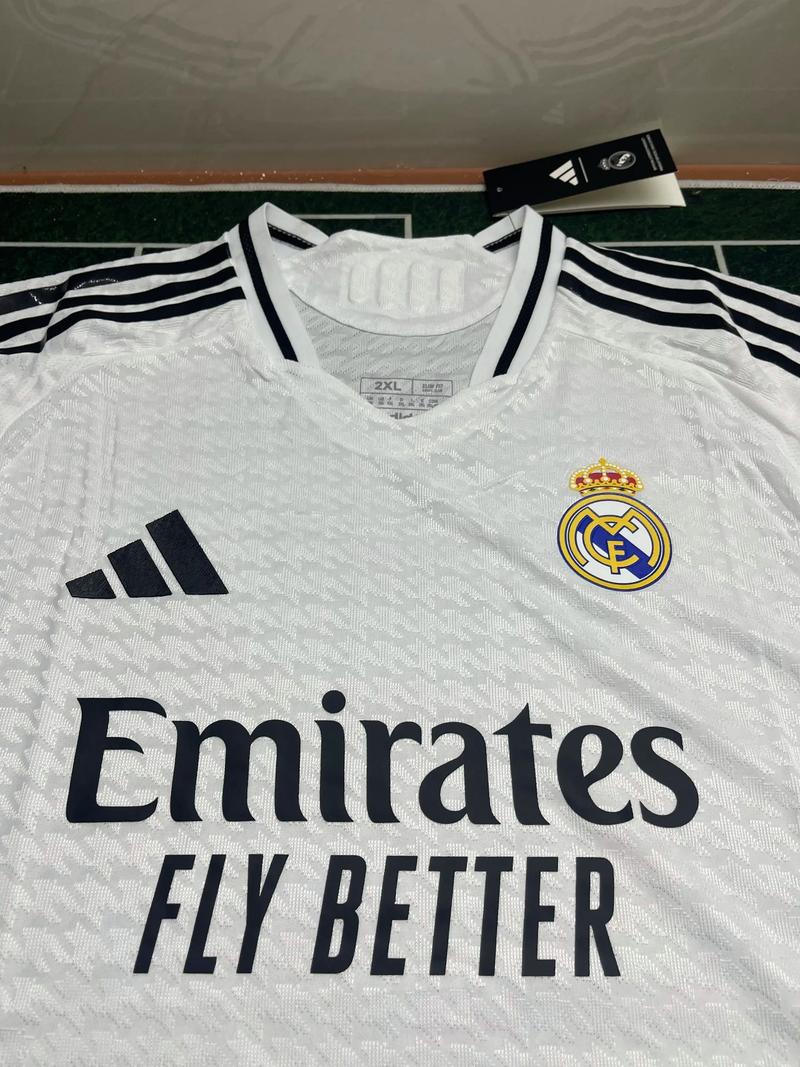 哥哥留下！TES官方：与队内下路Jackeylove续约（TES官宣：JackeyLove续约留队，哥哥继续镇守下路）