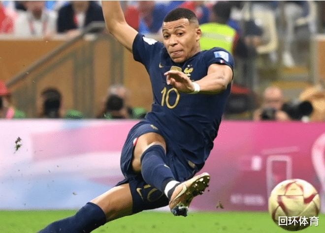 3C：骨上的钢板是我考虑退役原因之一；弗里克说表现好能抽烟（3C坦言骨内钢板让他考虑退役；弗里克：表现好就能抽烟）