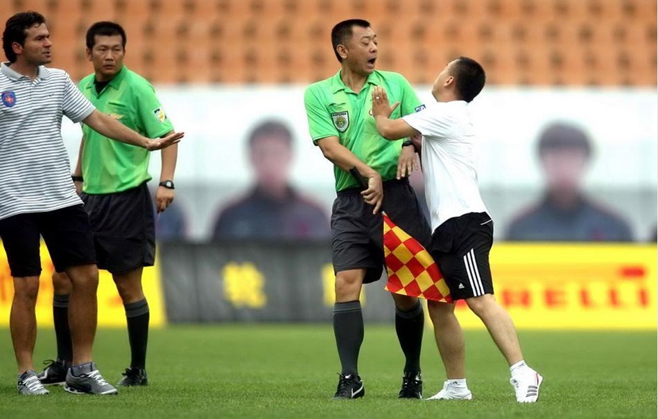 尤尔曼德：马扎腿部有些不适；霍夫曼预判强，是球队重要一员（尤尔曼德：马扎腿部轻微不适；霍夫曼预判能力突出，是队内重要一员）